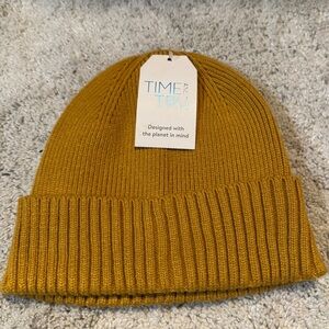 Time and Tru Golden Knit Beanie